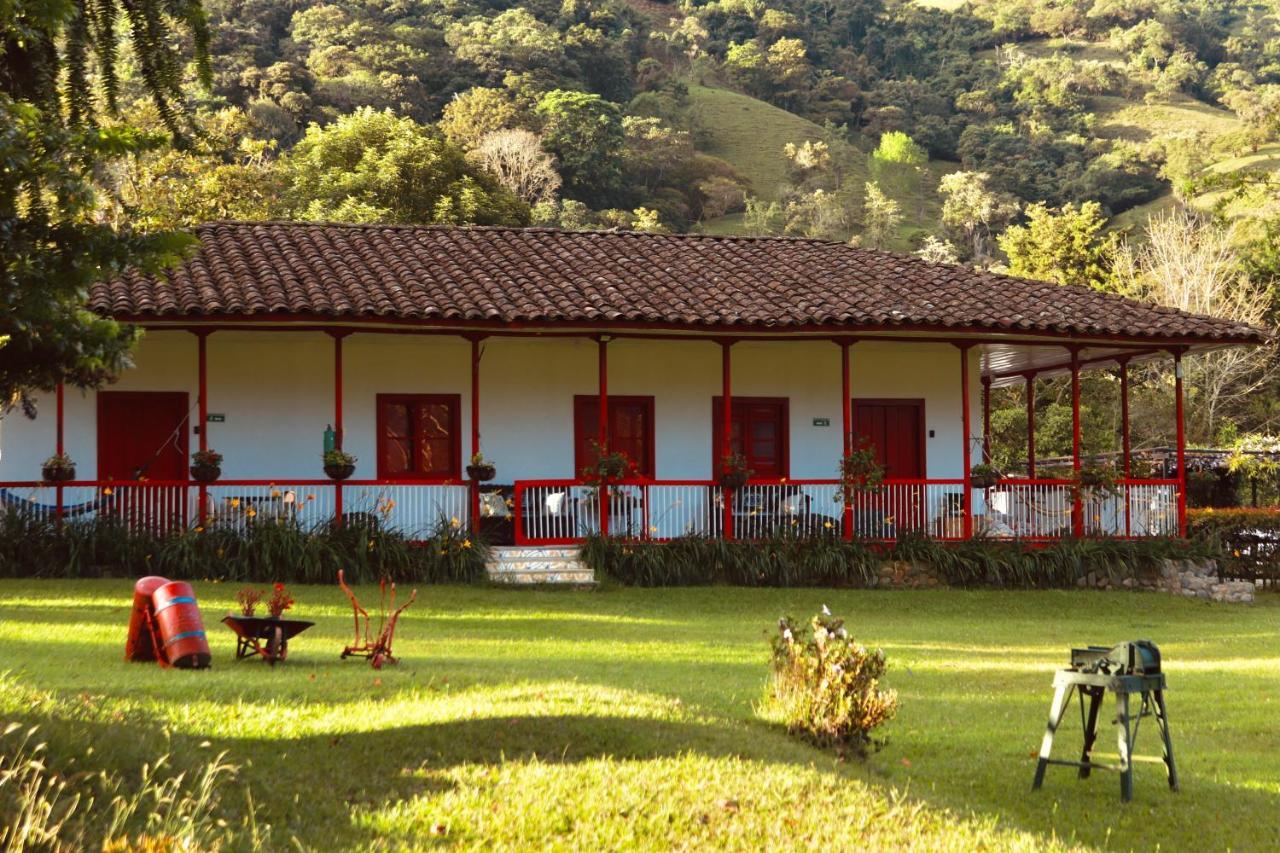 La Cabana Ecohotel - Valle Del Cocora Саленто Екстер'єр фото